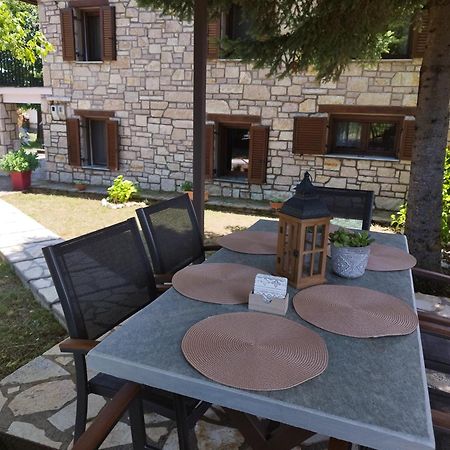Cosy Lake House, Μια Ανάσα Πριν Τη Λίμνη Kalívia Kültér fotó