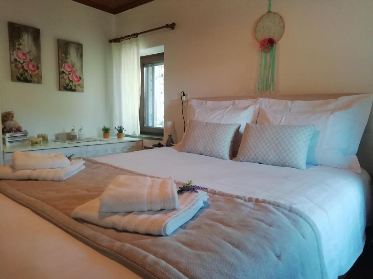 Cosy Lake House, Μια Ανάσα Πριν Τη Λίμνη Kalívia Kültér fotó