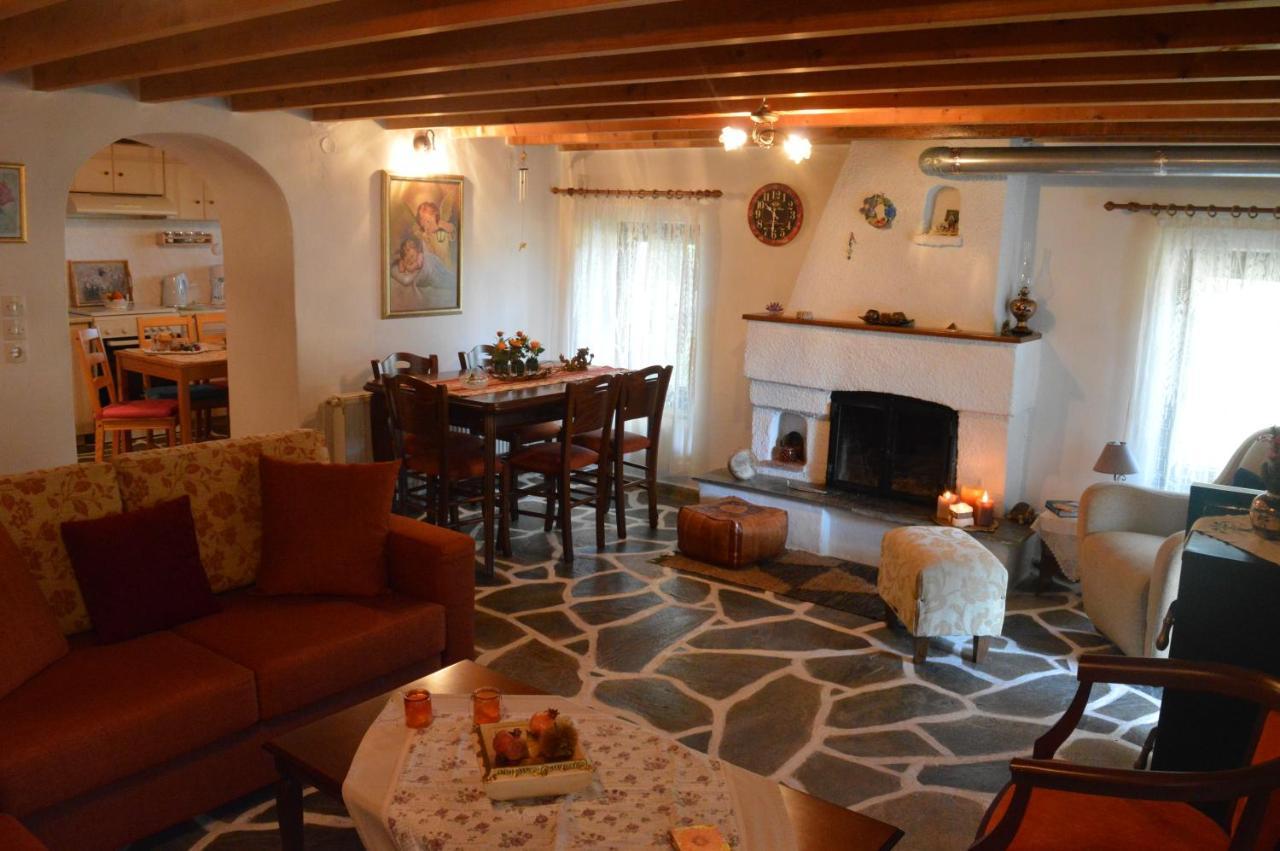Cosy Lake House, Μια Ανάσα Πριν Τη Λίμνη Kalívia Kültér fotó