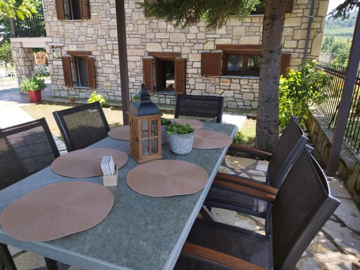 Cosy Lake House, Μια Ανάσα Πριν Τη Λίμνη Kalívia Kültér fotó