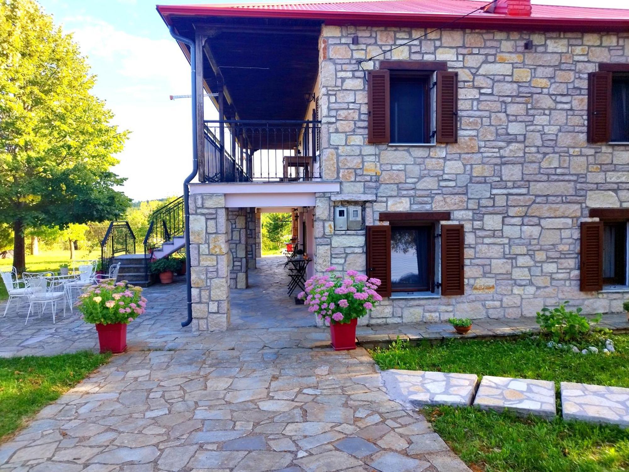 Cosy Lake House, Μια Ανάσα Πριν Τη Λίμνη Kalívia Kültér fotó