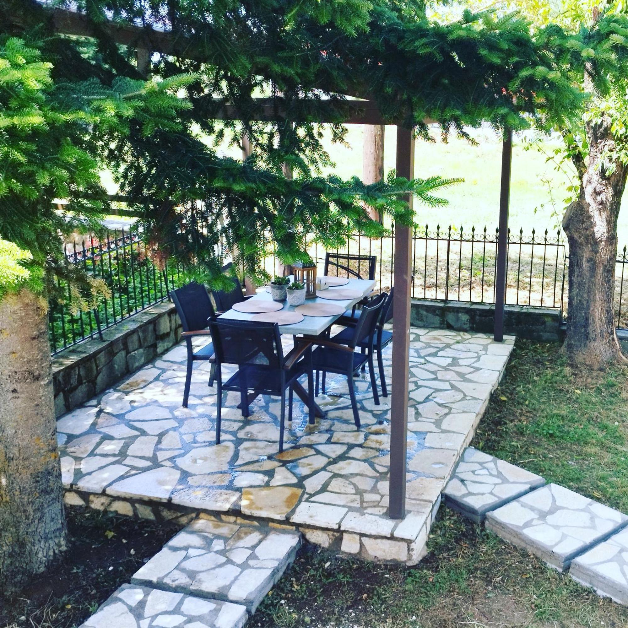 Cosy Lake House, Μια Ανάσα Πριν Τη Λίμνη Kalívia Kültér fotó